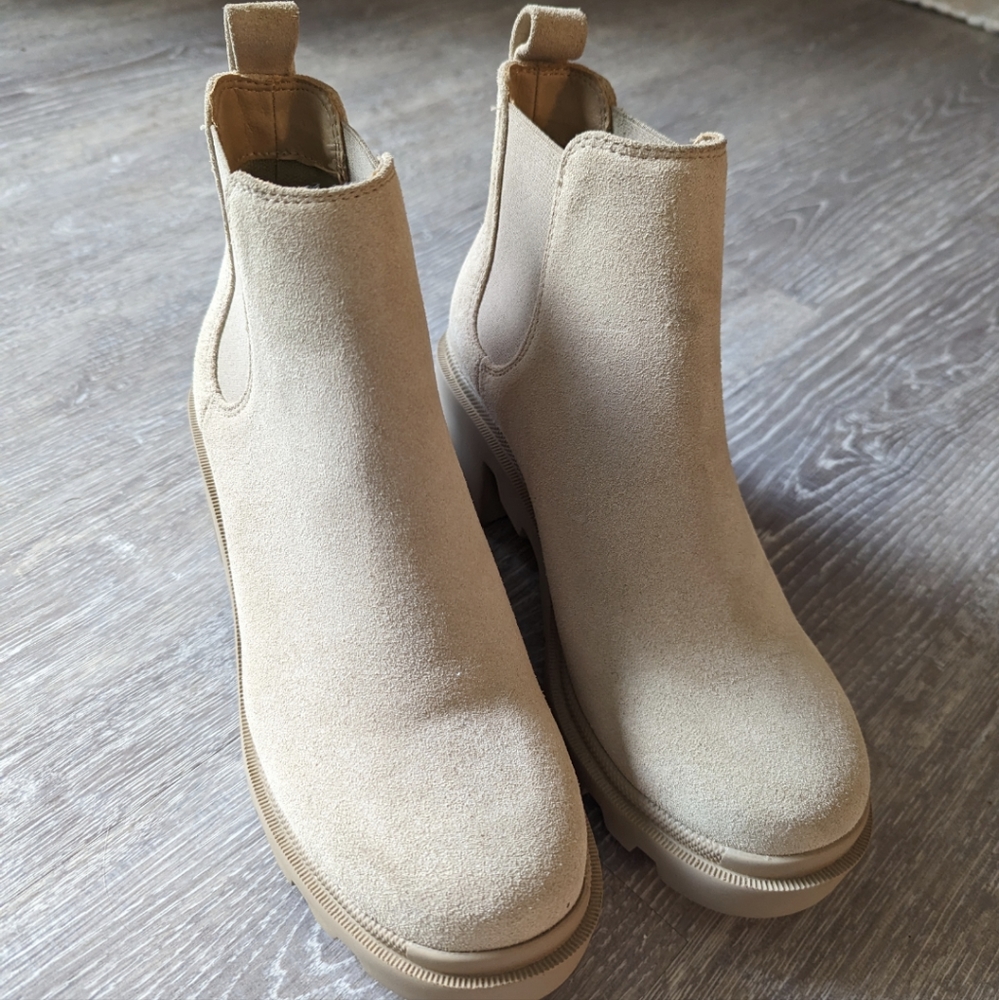 Steve Madden Suede Booties - Picture 3 of 5